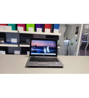 HP EliteBook 820 I5 / Intel HD
